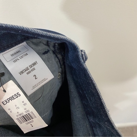 Express NWT 2 Rigid Vintage High Rise Skinny Jeans - Picture 10 of 13